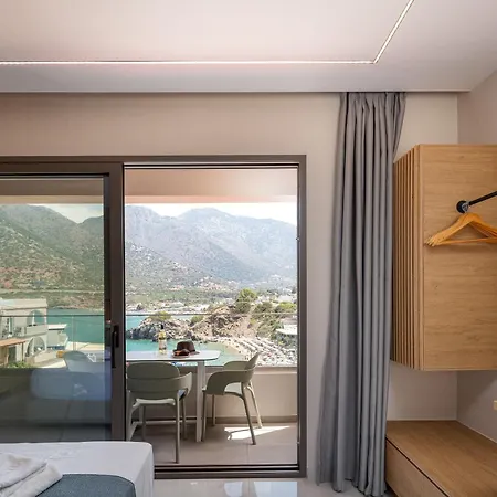 Mira Mare Luxury Aparthotel 3*
